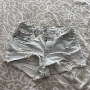 Levi’s Light Wash 501 Jean Shorts